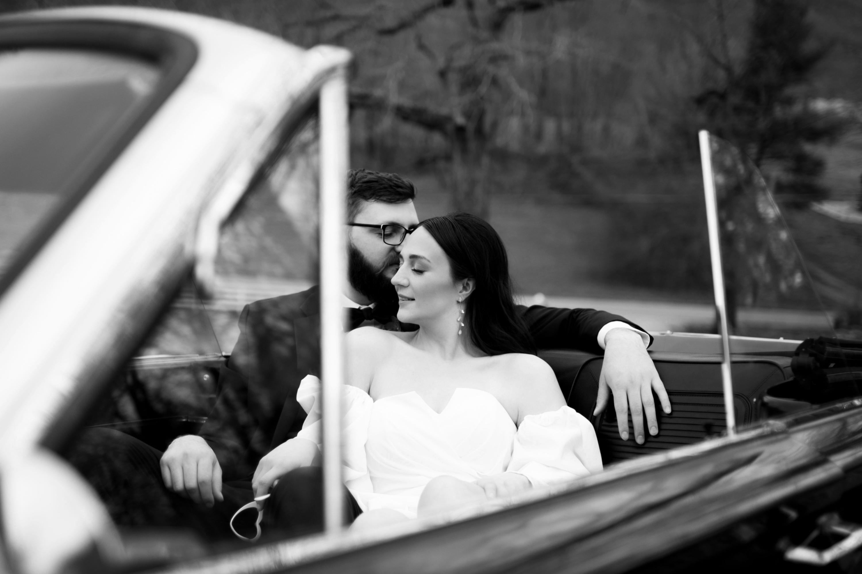 carousel-hero-element image-0